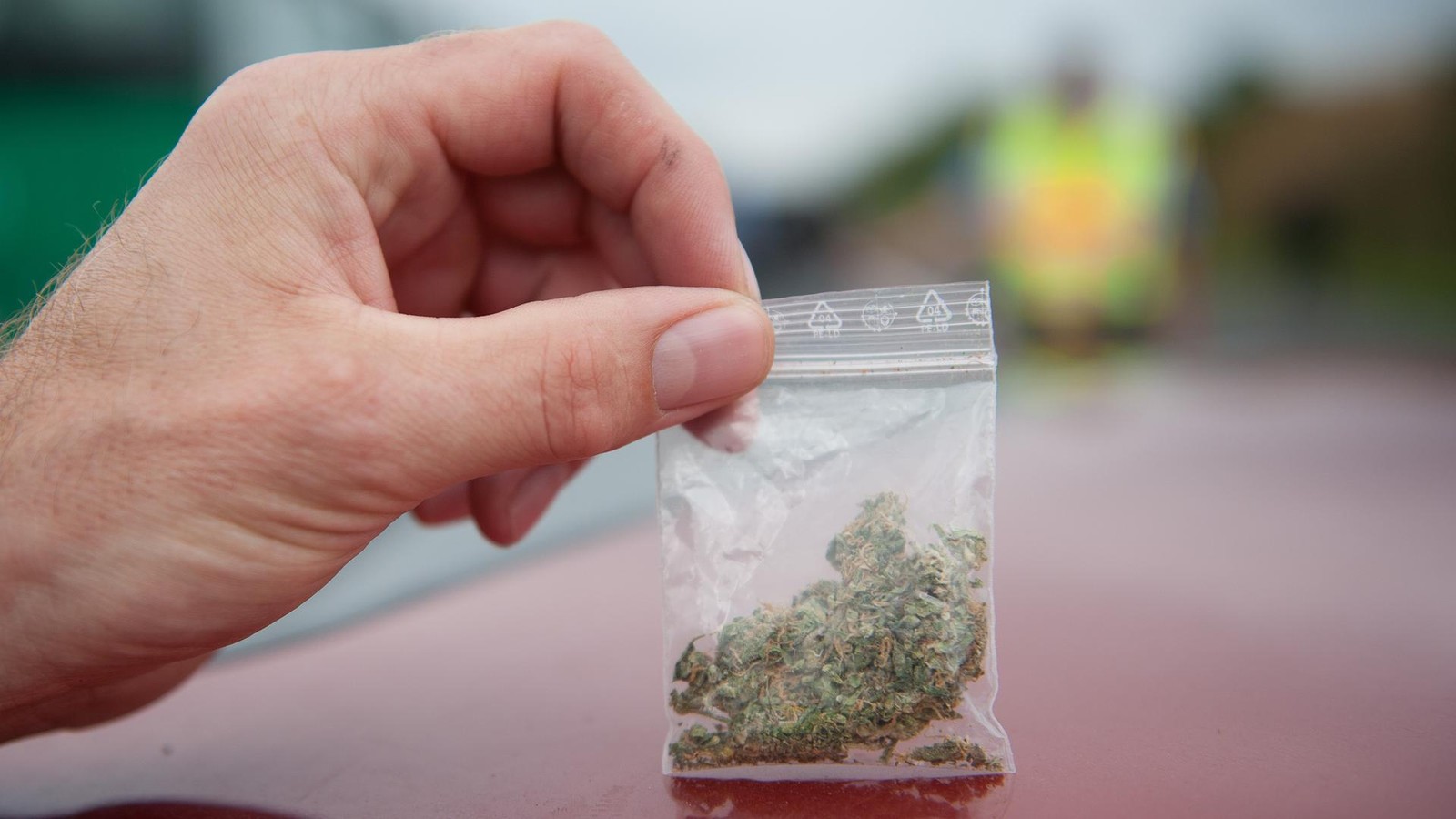 Mit Rolex, Goldkette und Drogen: 24-jähriger Gelsenkirchener festgenommen