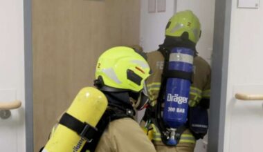 Moderne Brandschutztechnik verhindert Ausbreitung – zudem brennen zwei Autos in Bremen