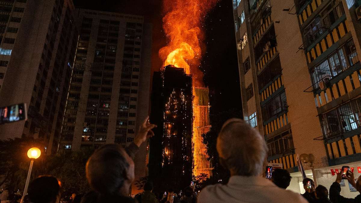 „Meine ganze Familie ist dort drinnen“ – Zahl der Toten steigt