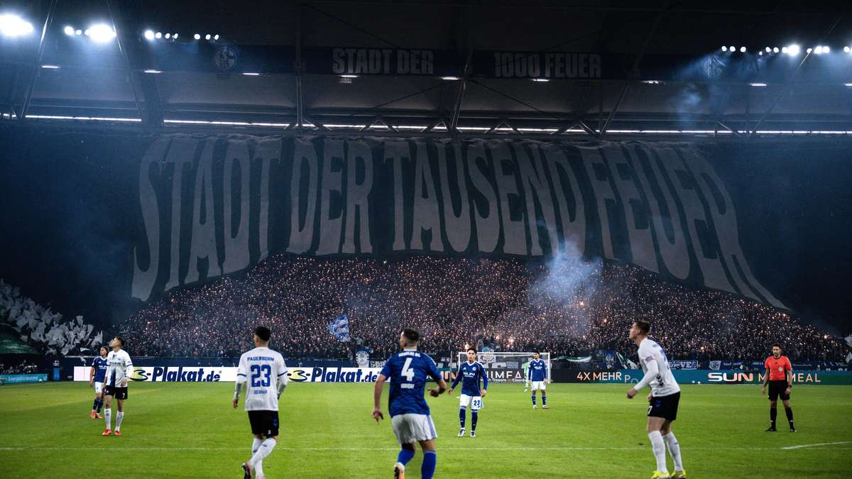 So begeistern Schalke-Fans zum Jubiläum