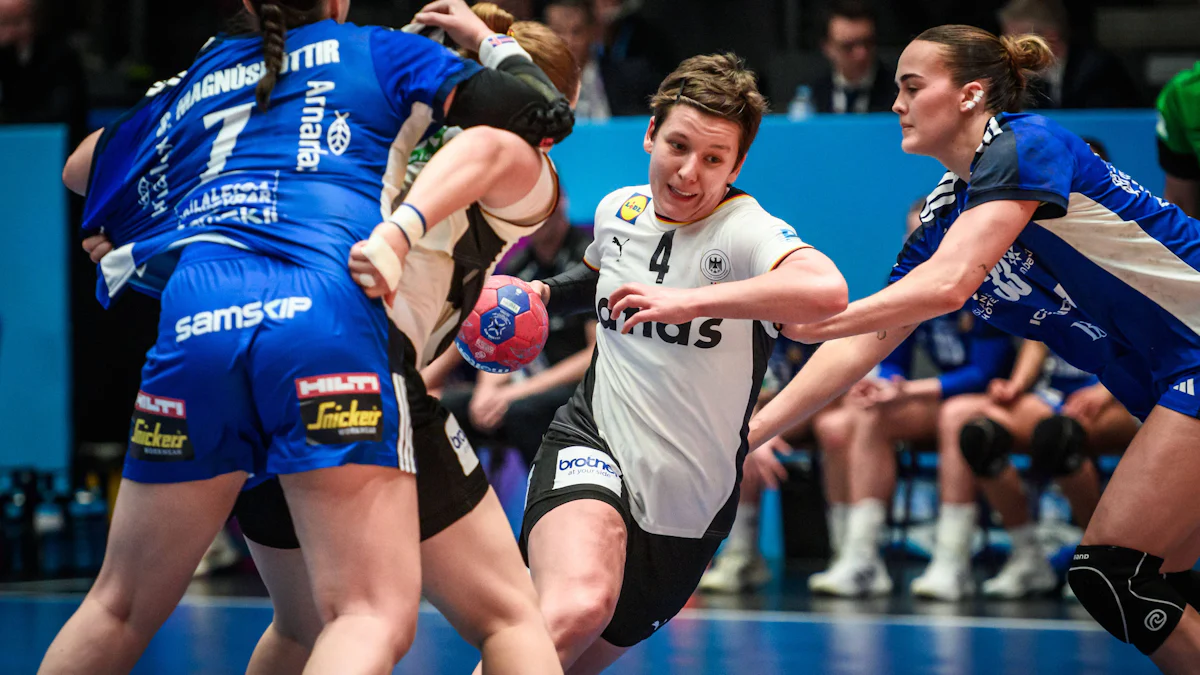 Handball-WM 2023: Deutschland gewinnt Auftaktspiel gegen Island - Sport