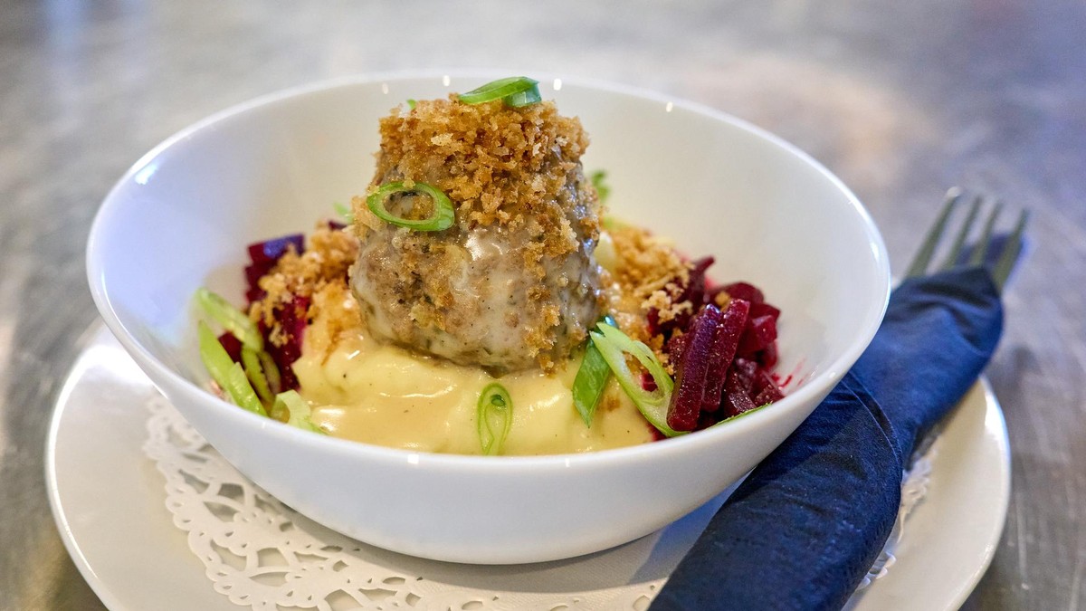 Imbiss mit gehobener Küche in Wilmersdorf: „Das Büdchen am Volkspark“. Imbiss mit gehobener Küche in Wilmersdorf: „Das Büdchen am Volkspark“.