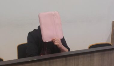 Dieser Feuerteufel (21) soll in Duisburg elf Brände gelegt haben