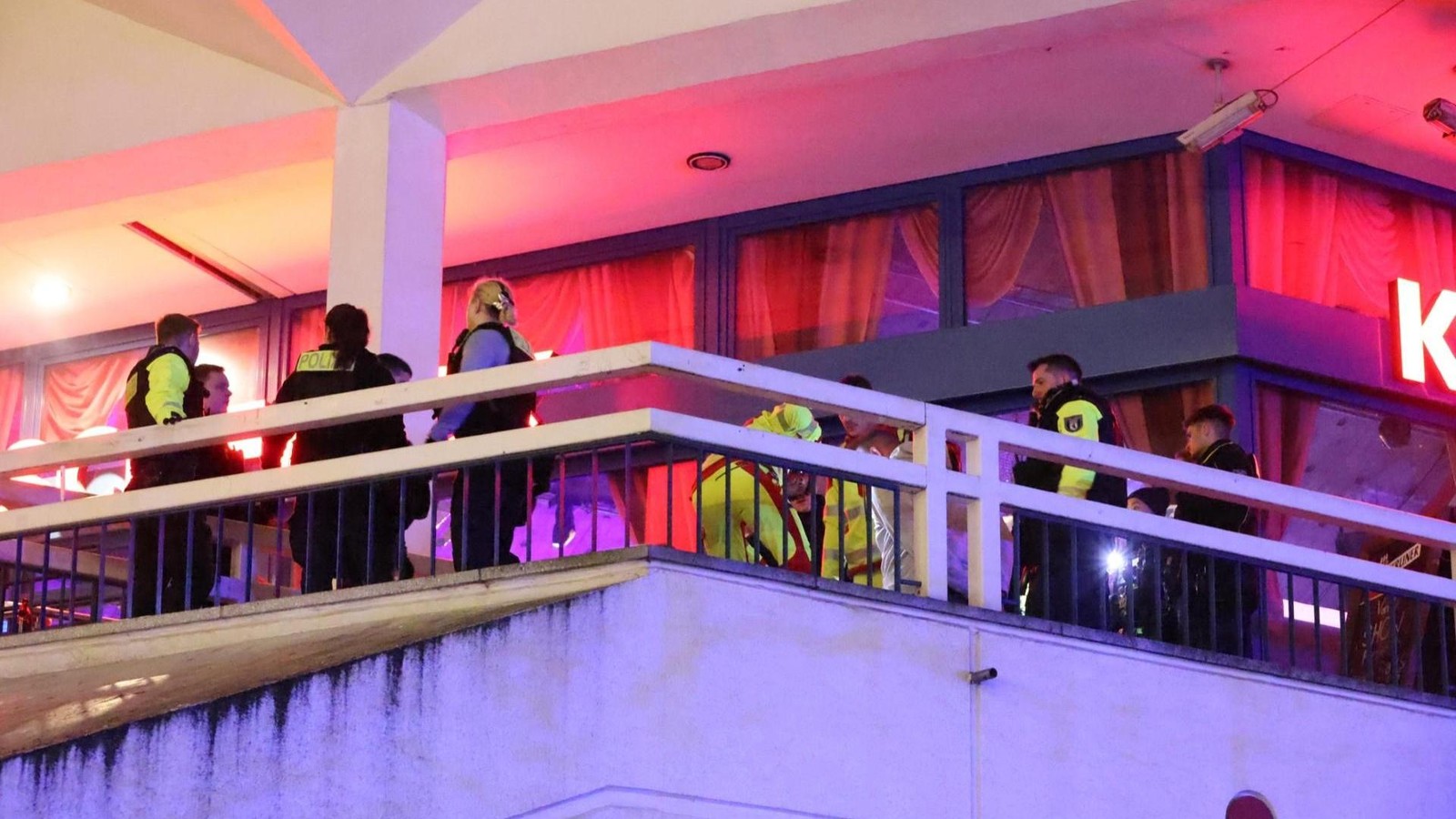 Notarzt nach mutmaßlichem Angriff in Kneipe alarmiert