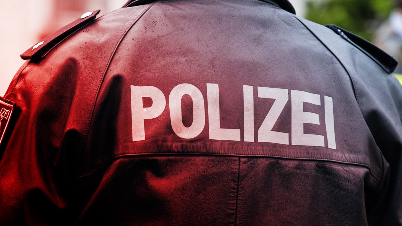 Dortmund: Aggressiver Mann (24) greift Polizisten im Hauptbahnhof an | Regional