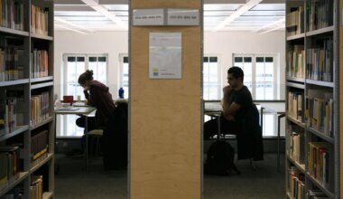 München: Warum ausländische Studierende so lange auf eine Aufenthaltsgenehmigung warten müssen - München