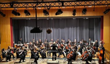 Symphonieorchester Stadtbergen bringt Liszt und Schumann im Bürgersaal zum Leuchten