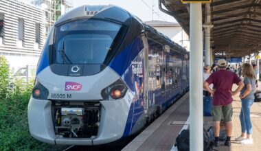 Knapp 400 Millionen investiert: Neue grenzüberschreitende Züge dürfen nicht über die Grenze