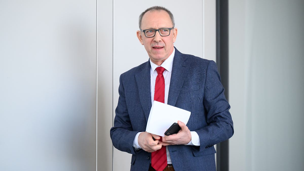 Medwedew-Treffen abgesagt: Union empört über AfD-Russland-Reise: "Das ist Landesverrat"