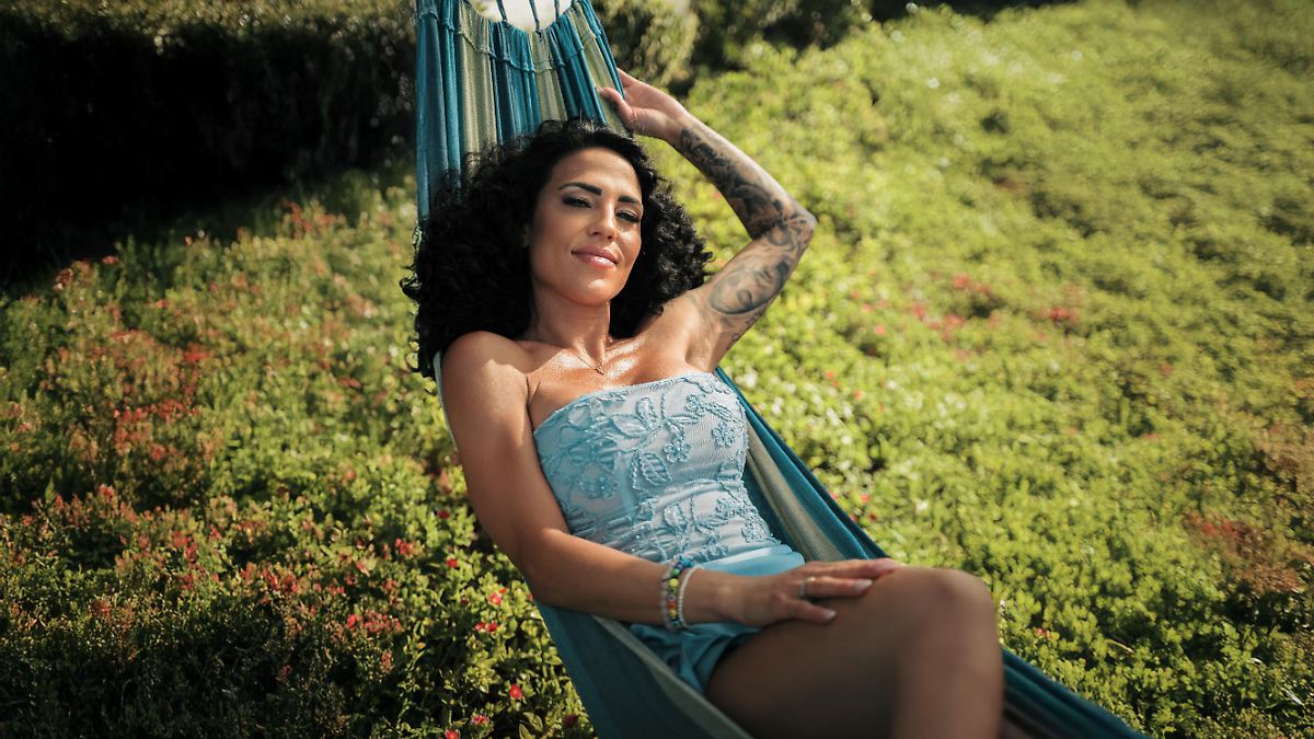 RTL+ Doku gewährt Einblicke: Die meisten Männer sind für Elena Miras "eine Last"