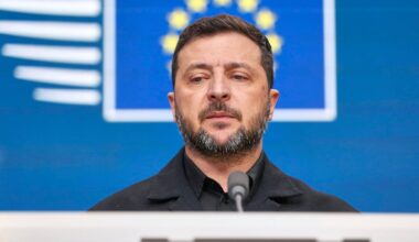 Ukraine-Krieg: ++ Selenskyj kündigt Europatournee und „historischen Vertrag“ mit Frankreich an ++ Liveticker