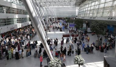 Flugbetrieb an großem Airport gefährdet: Gewerkschaft warnt nach Pleite | Regional