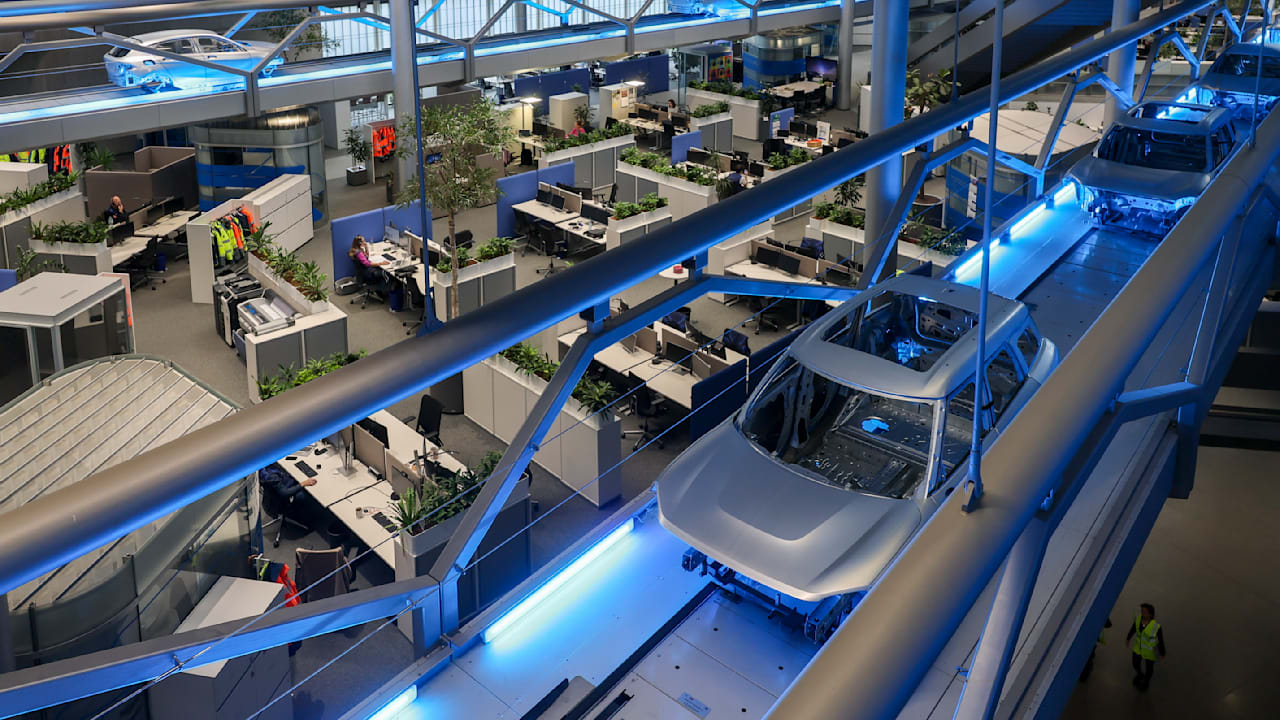 Leipzig: BMW investiert Millionen in neues Werk | Geld