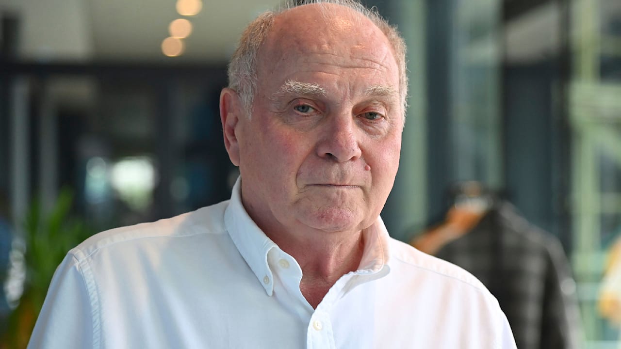 FC Bayern: Patron Uli Hoeneß rechnet mit dem FC Barcelona ab | Sport