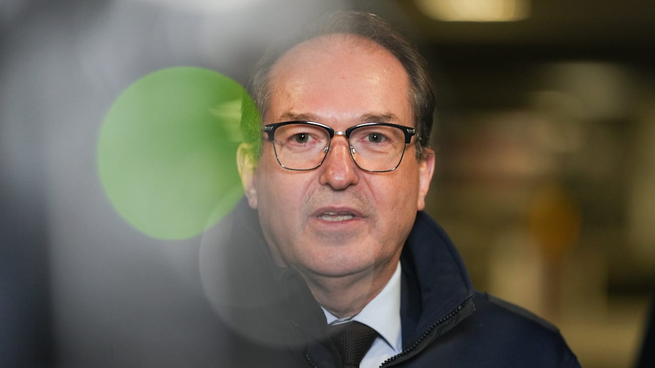 Sicherheitspaket der Bundesregierung: Neue Millionenkosten für Flughäfen | Regional