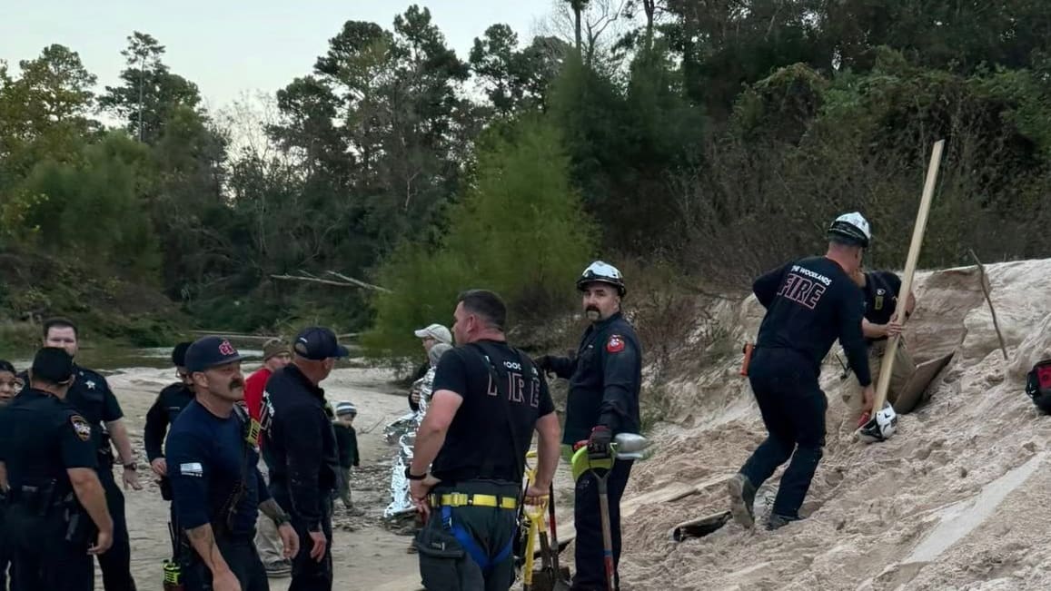 Unglück in den USA: Mädchen in selbst gegrabenem Sandloch verschüttet | Politik