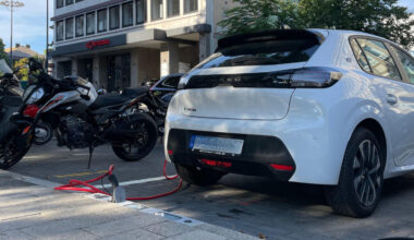 Zahl an E-Ladepunkten wächst stetig – Live-Verkehrsticker