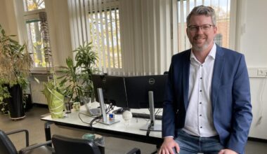 Thomas Terhorst holt Zauberwürfel und Schalke-Arena ins Büro