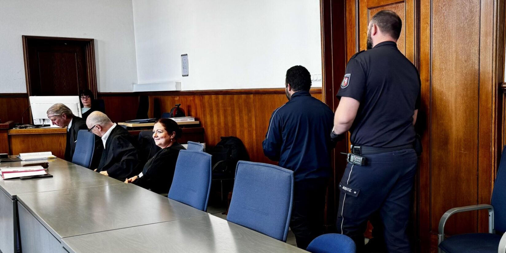 Obdachlose Frau in Dortmunder Parkhaus getötet: Prozess startet