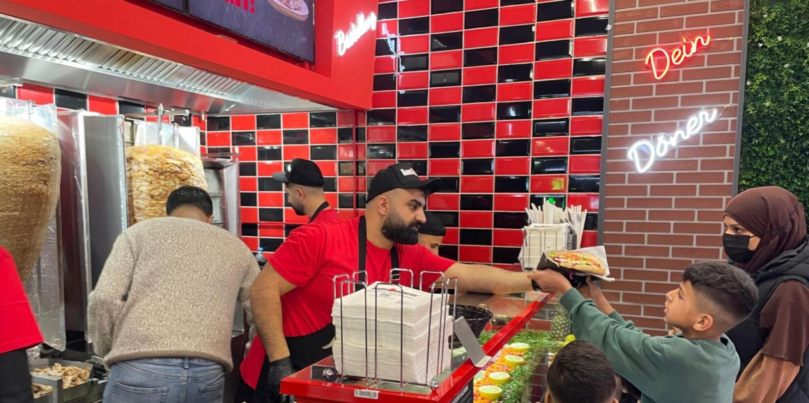 Eröffnung von Haus des Döners in Castrop