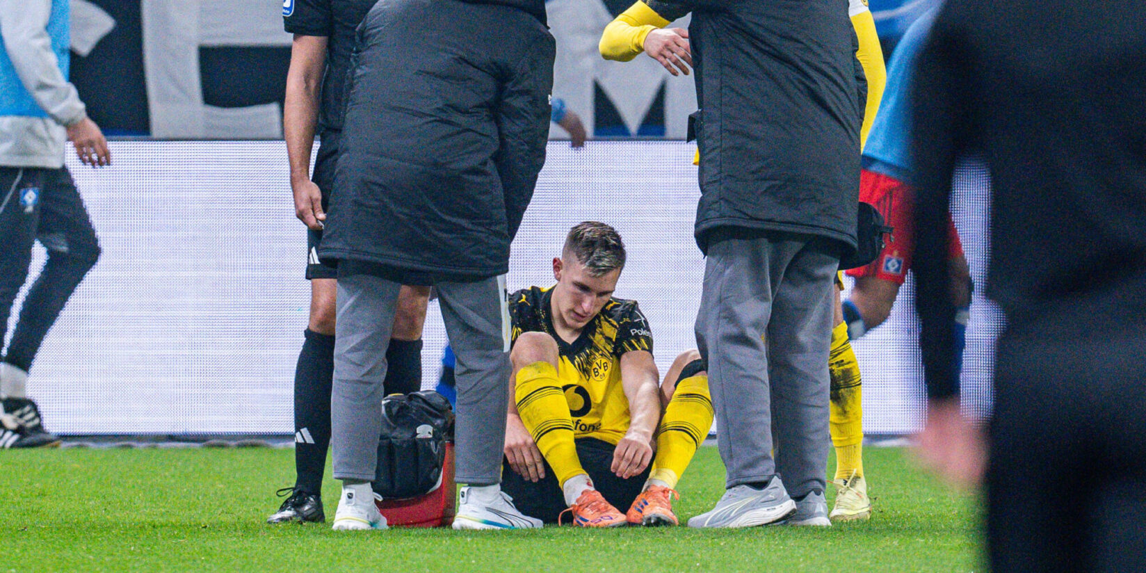 BVB-Profi Schlotterbeck erlebt Schockmoment in Hamburg