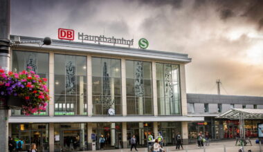 Frau aus Castrop-Rauxel attackiert Mitreisende