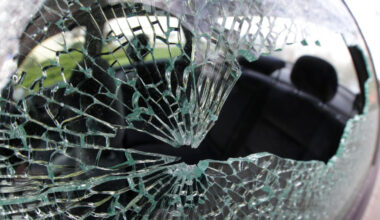 Zeuge stellt Autoknacker auf frischer Tat