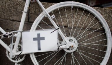 Pedelec-Fahrer (90) stirbt nach Sturz in Dortmund-Mengede