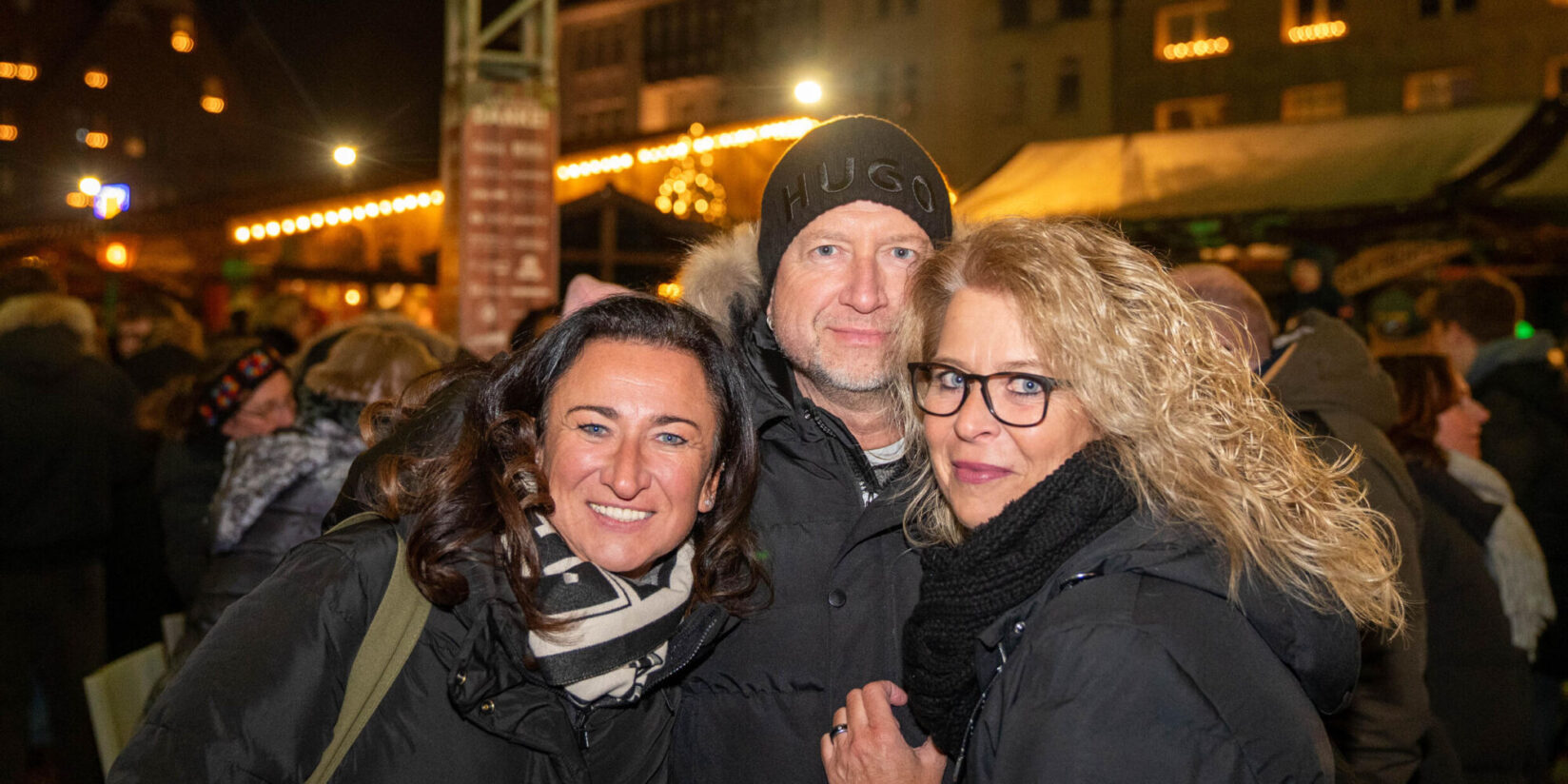 Viele Fotos mit strahlenden Besuchern