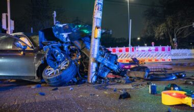 Illegales Autorennen in Dortmund?: Audi rast in Baustelle