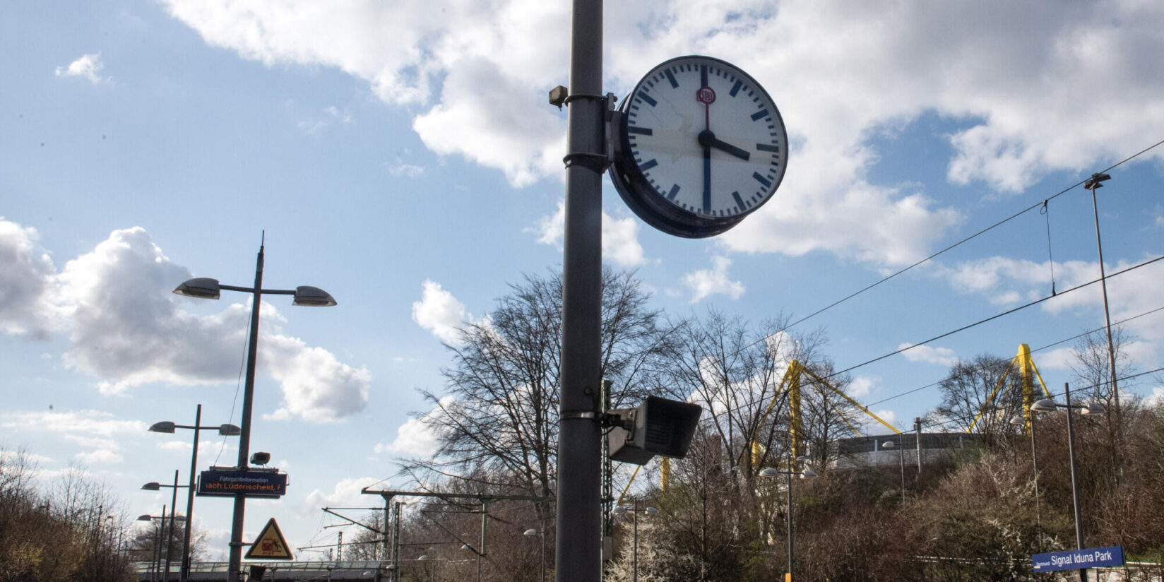 Züge zum BVB-Weihnachtssingen fallen aus: Live-Verkehrsticker für Dortmund