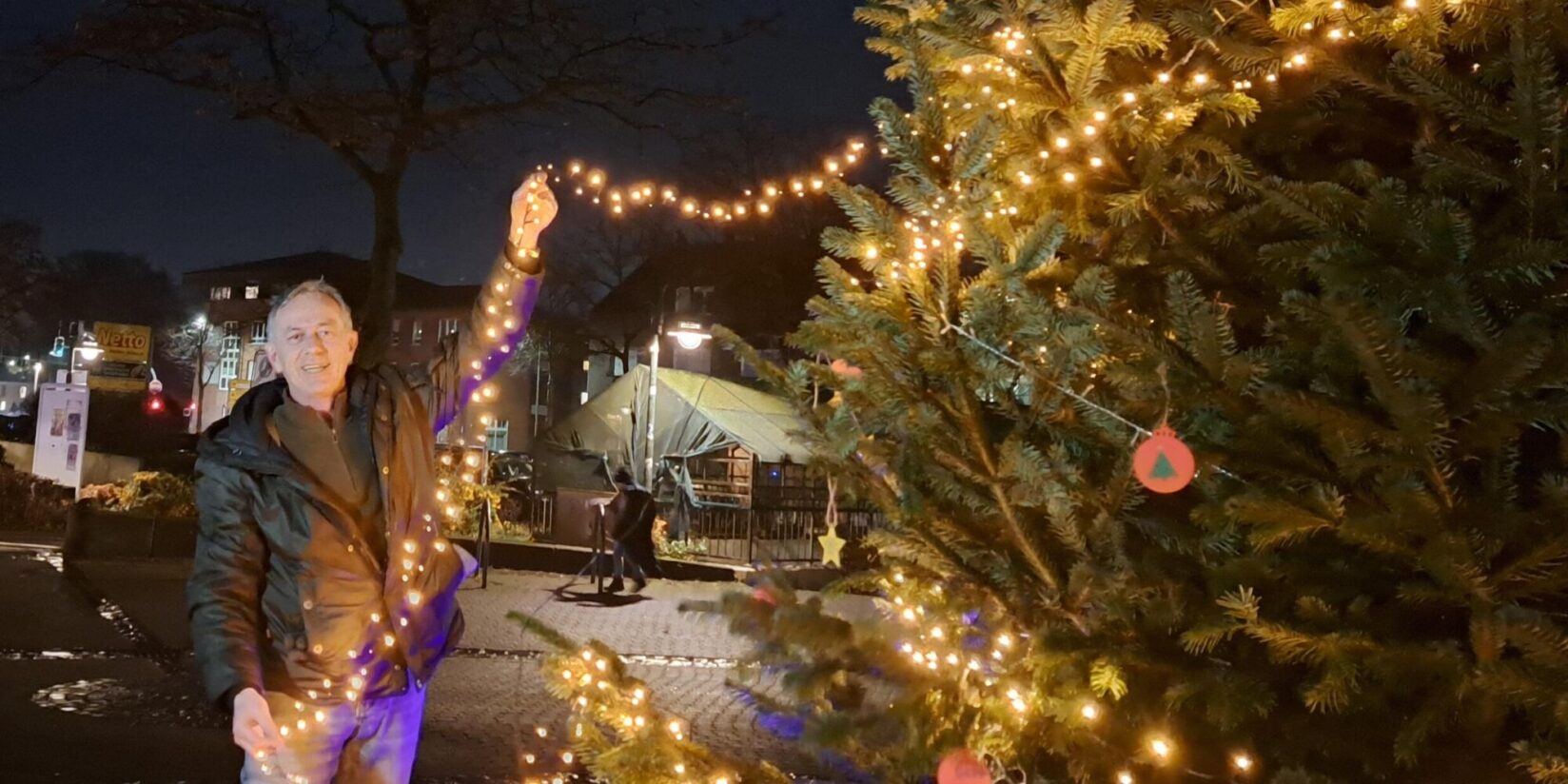 Herten-Süd schmückt Weihnachtsbaum 2025 – wir zeigen Fotos