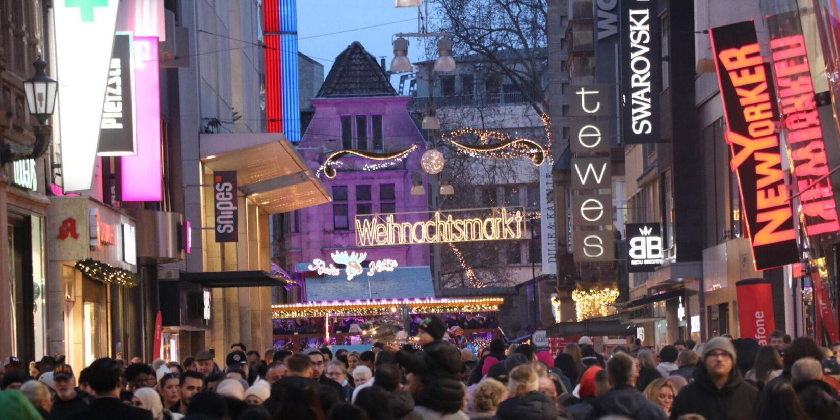 Volle City am ersten Adventswochenende