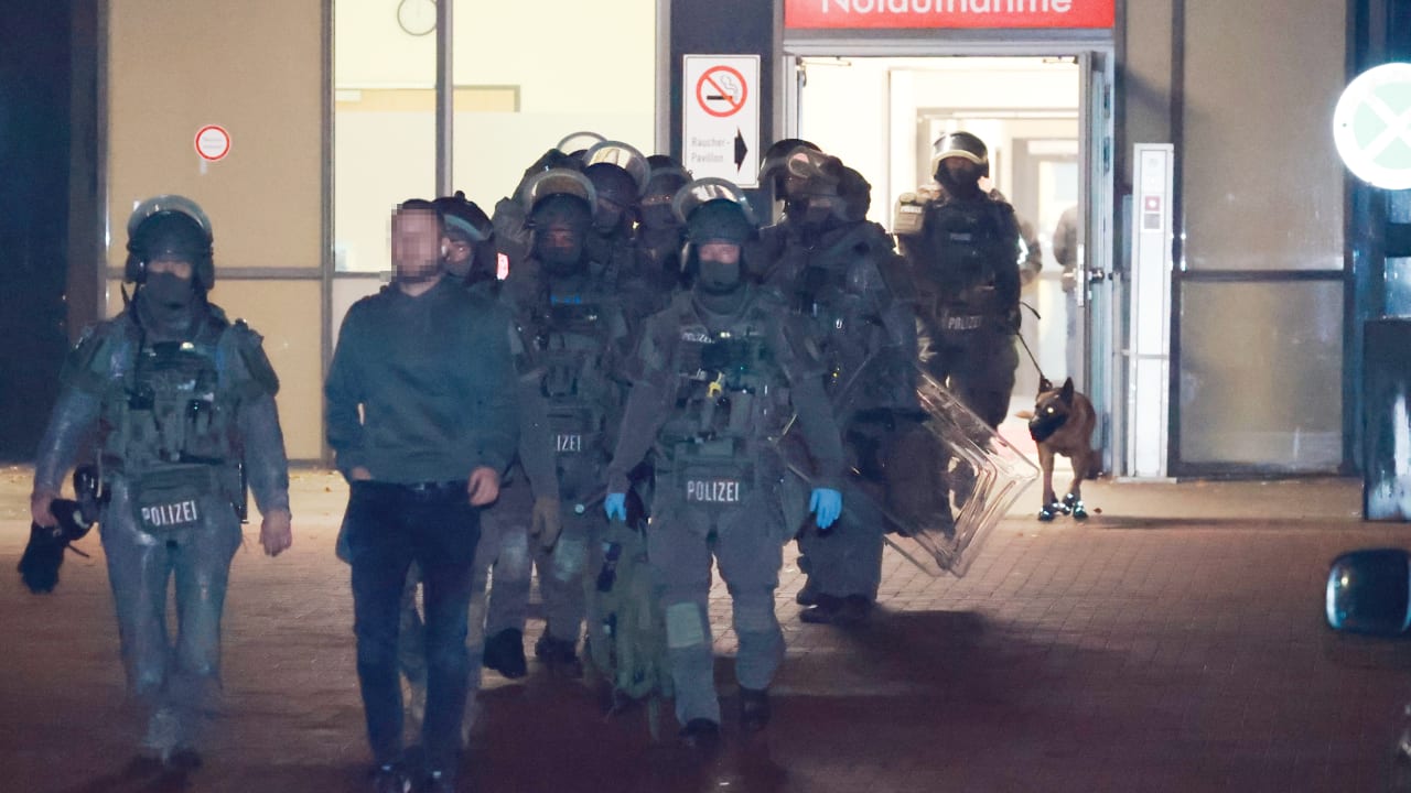 Hamburg: Patient verschanzte sich in Zimmer in Klinik | Regional