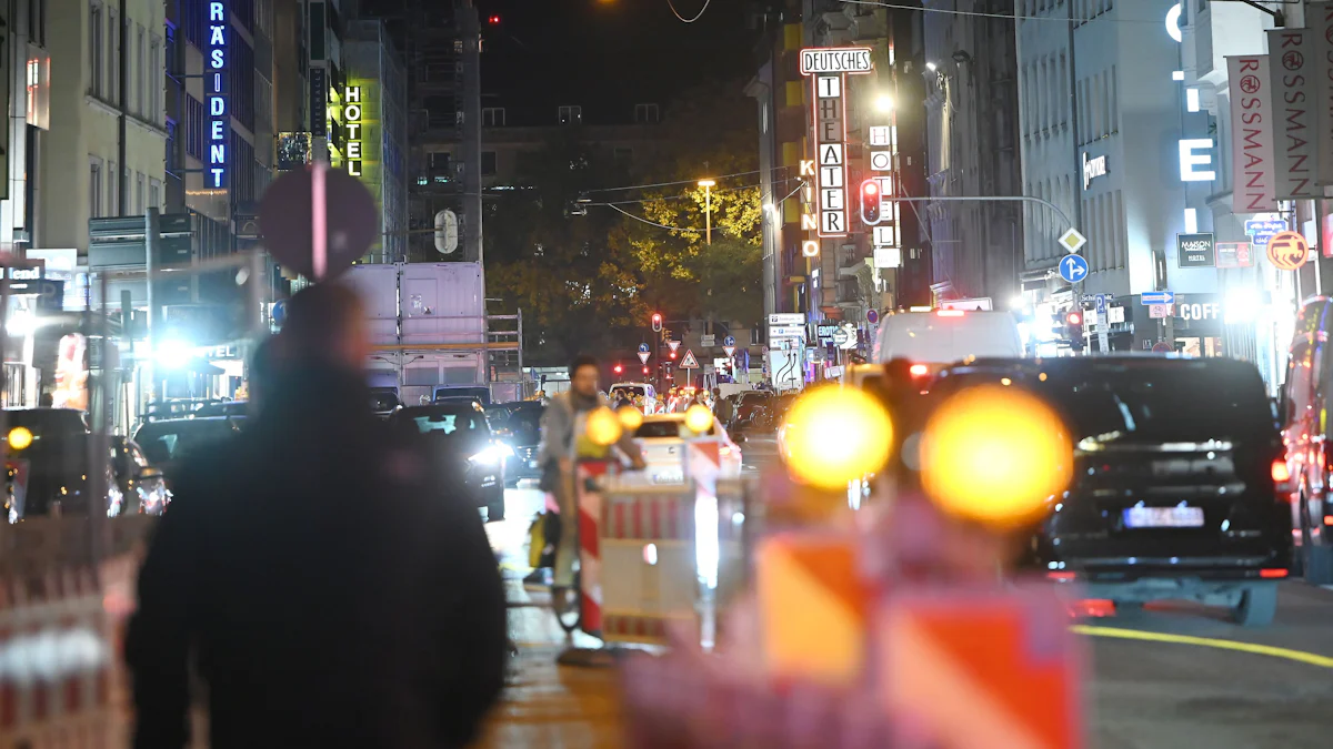 Neue Video-Türme in Münchner Bahnhofsviertel: Kameraüberwachung in Schillerstraße - München