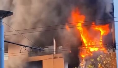 Inferno bei illegalem Rap-Dreh: Maskierte fackeln Wohnhaus ab | News