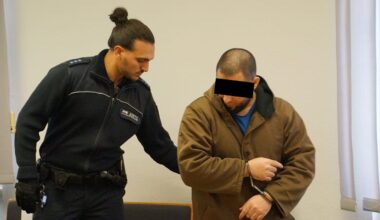 Nach Messerangriff vor Gericht: Stach er sechs Mal auf Passantin ein? | Regional