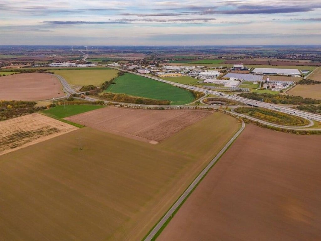 Weißenfels, nicht Halle: Hier will das Land bauen: die vorgesehene Fläche am Stadtrand von Weißenfels.