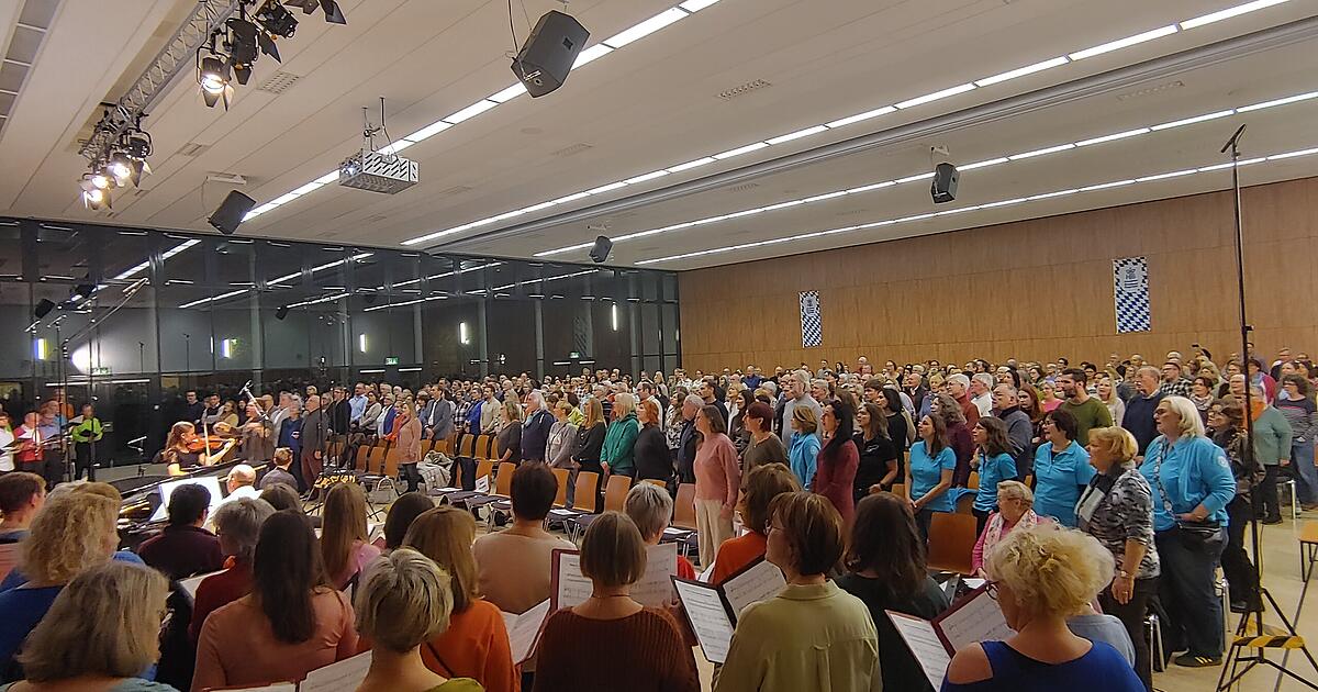 Wenn der Hösbacher XXL-Chor live im Fernsehen und im Radio auf Sendung geht - main-echo.de