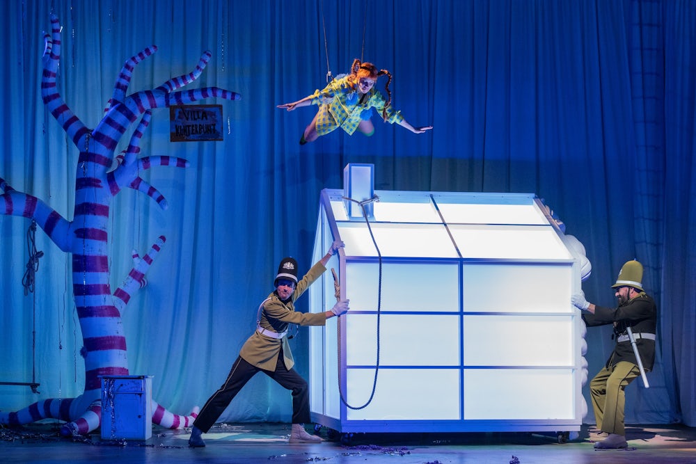 Max Mayer (links) und Delschad Numan Khorschid haben nicht nur in der Rolle der Polizisten Spaß an der Komik.