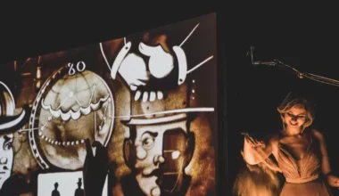 Leuchtende Sandkörner auf Leinwand: „Queen of Sand“ in Friedenskirche - Ludwigshafen