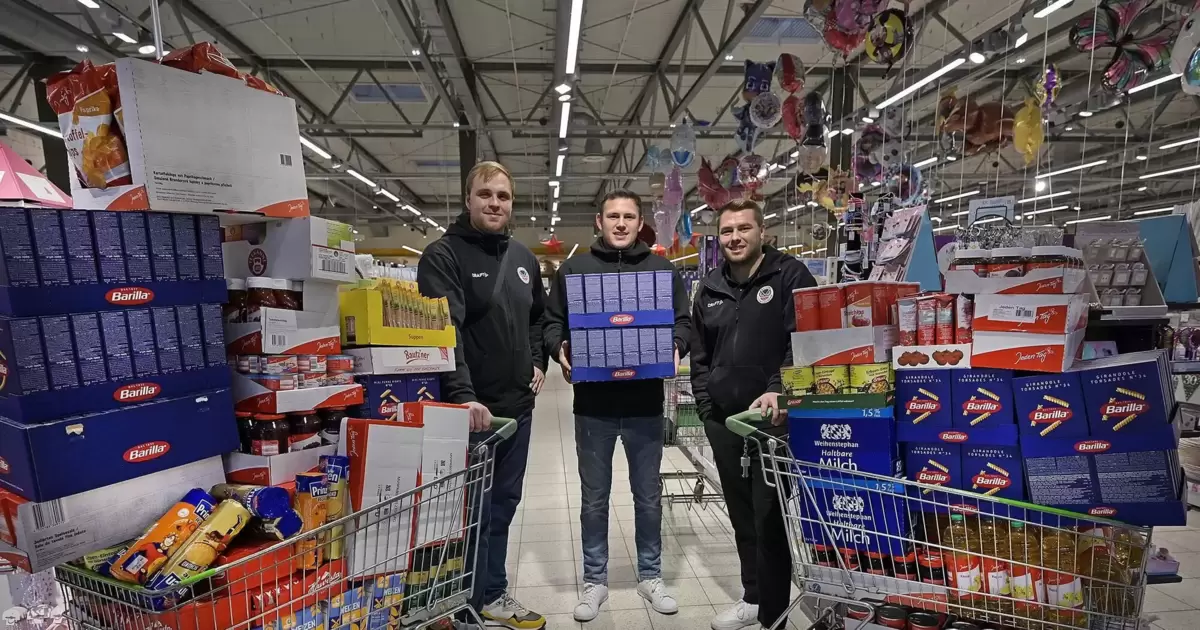 Aktion im Globus: Wie die Eulen die Tafel unterstützen - Ludwigshafen