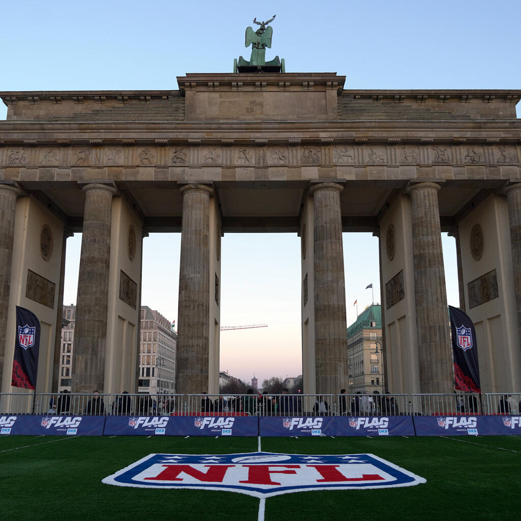 Ganz Berlin im Zeichen der NFL-Premiere