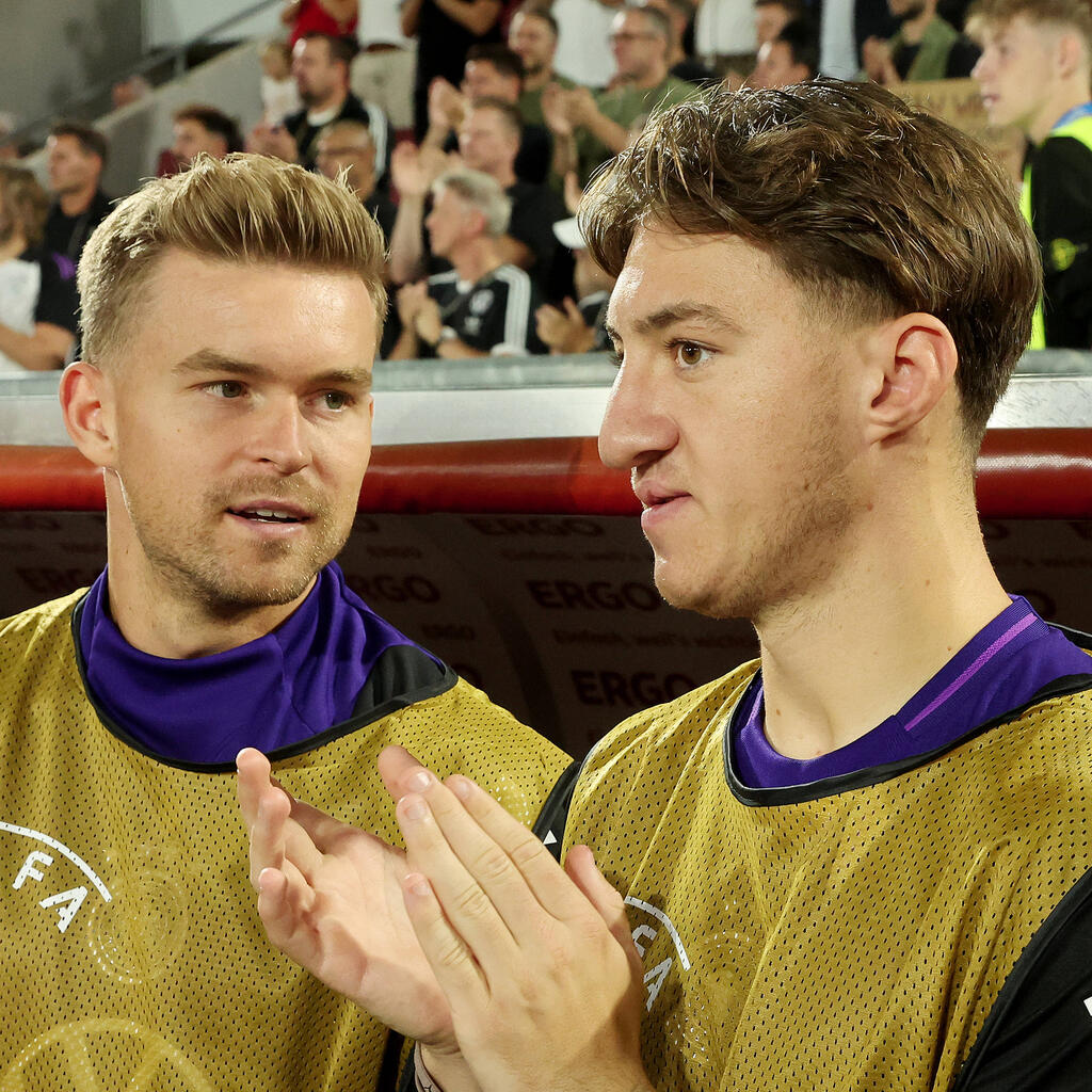 VERLIERER: Der VfB-Block