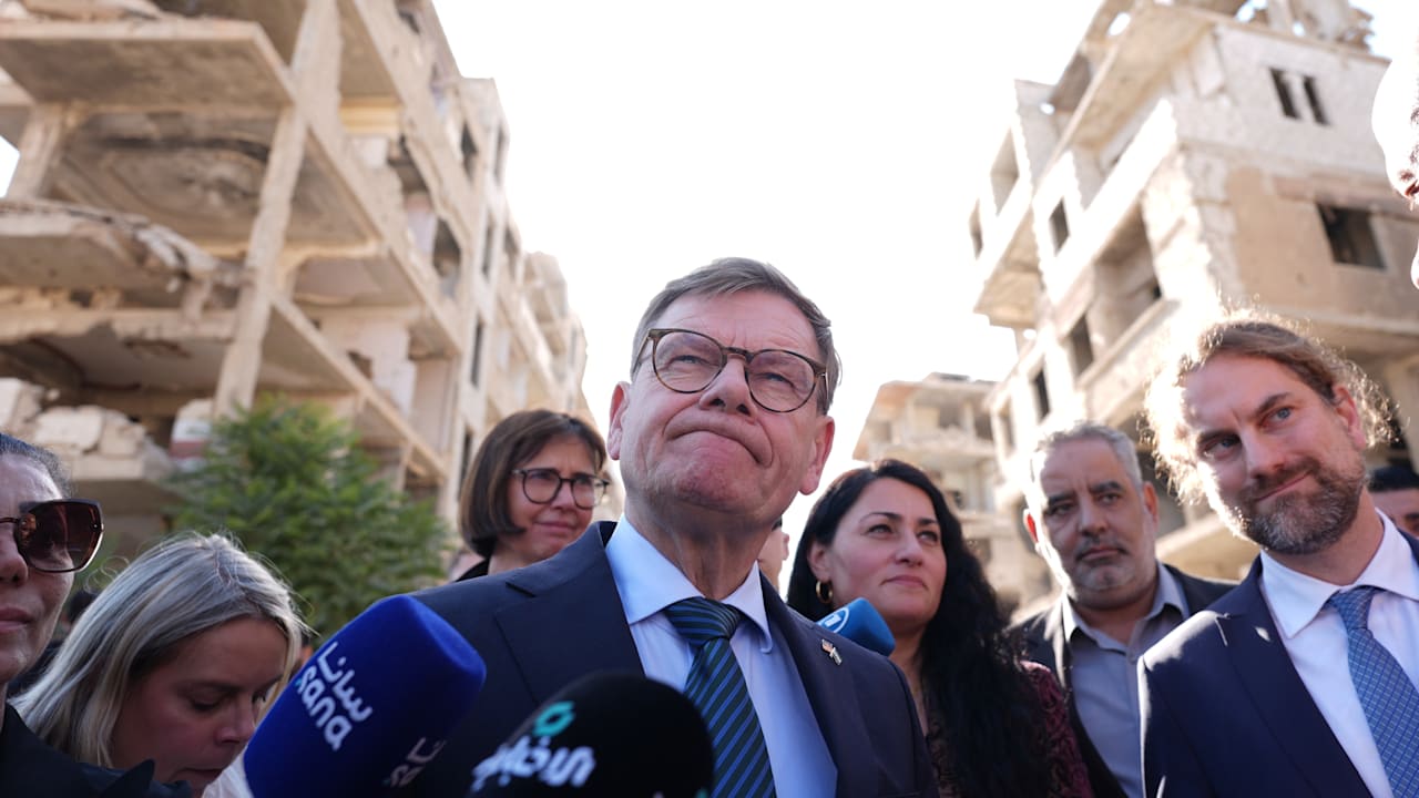 Zoff um Syrien-Abschiebungen eskaliert: CDU-Führung attackiert Wadephul offen | Politik