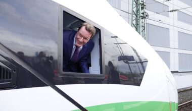 Köln: Hauptbahnhof-Chaos wegen Software-Panne | News