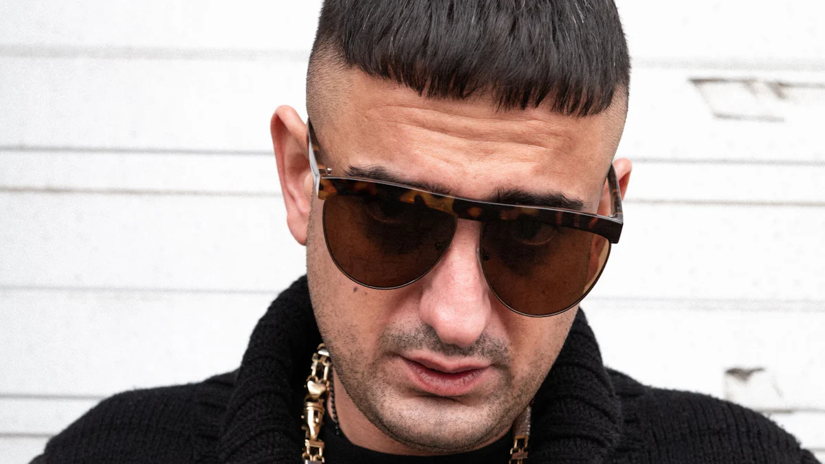 Haftbefehl, der Lyriker: Gehört dieser Mann auf den Stundenplan? - SZ.de