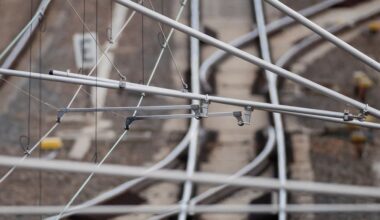 Nach Oberleitungsschaden – Bahnverkehr läuft wieder stabil