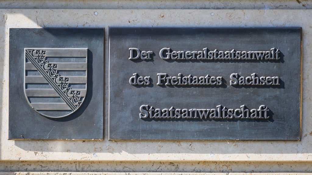 Schwarzarbeit: Vier Millionen Euro in bar