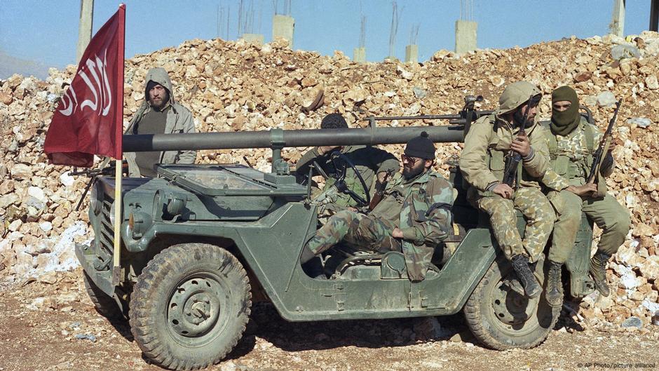 Israel droht Hisbollah-Miliz im Südlibanon – DW – 03.11.2025